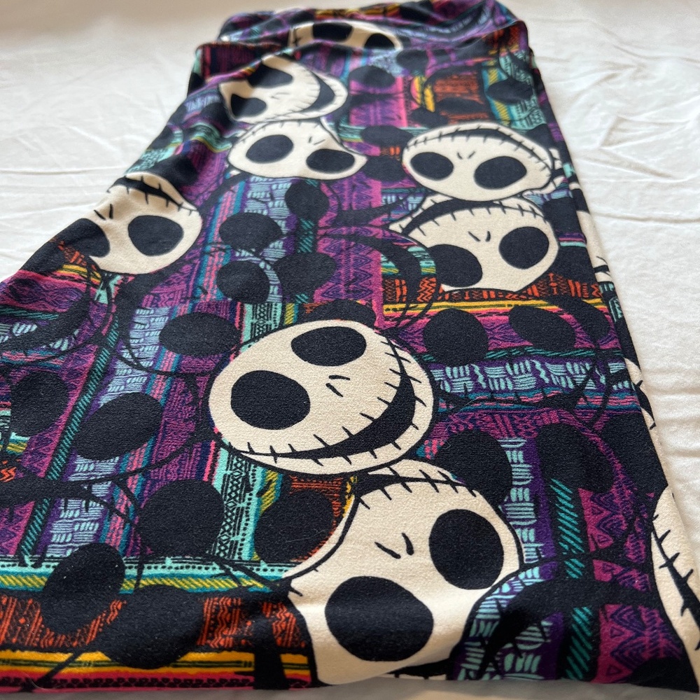 Lularoe TC Nightmare Before Christmas Leggings